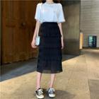 Crew-neck Short-sleeve T-shirt / High Waist Midi Tiered Skirt