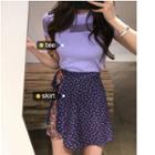 Short-sleeve Plain T-shirt / Mini Floral A-line Skirt