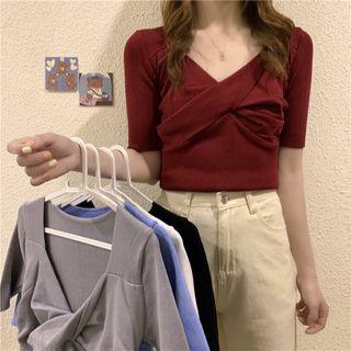 Elbow-sleeve V-neck Twisted Knit Top