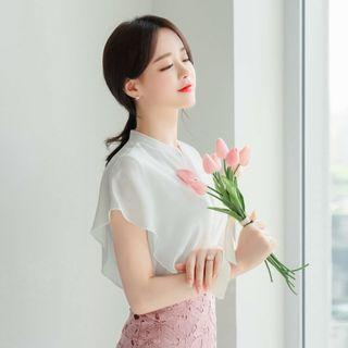Sleeveless Capelet Blouse