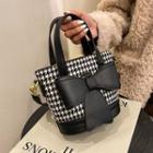Houndstooth Bow Bucket Bag