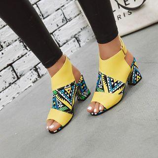 Peep-toe Color Block Chunky Heel Sandals