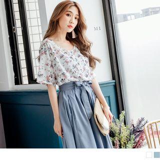Short Sleeve Round Neck Floral Top