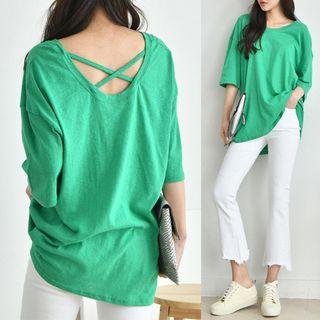 Round-neck Cross-back T-shirt