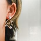Asymmetric Bar And Pearl Earring Silver Earring - One Size