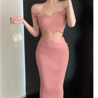 Sleeveless Crop Top / Midi Pencil Skirt