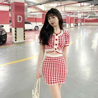 Short-sleeve Plaid Cropped Top / High-waist Plaid Skirt