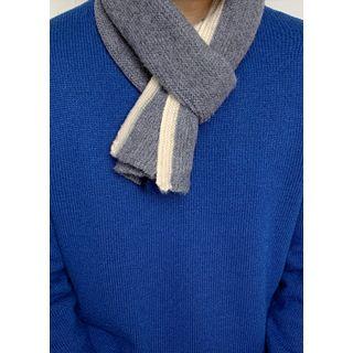 Contrast-trim Knit Muffler Scarf