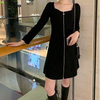 Square-neck Zipper Sheath Dress
