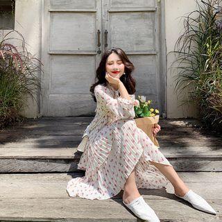 Printed Ruffle Long-sleeve Dress Dress - One Size