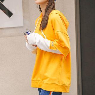 Mock Two-piece Applique Lettering Hoodie