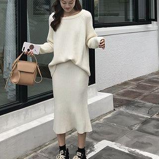 Long-sleeve Rib-knit Top / High-waist A-line Skirt