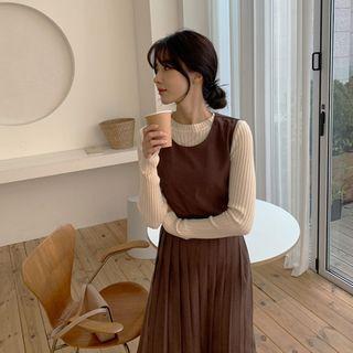 Pleated Long Pinafore Dress With Belt