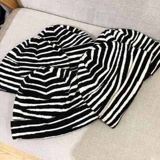Striped Knit Beanie Black & White - One Size