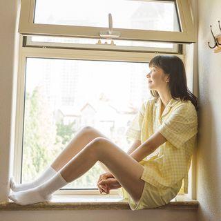 Gingham Short-sleeve Shirt / Plain Shorts