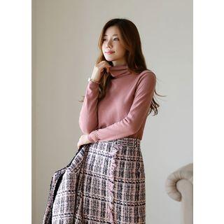 Colored Turtle-neck Wool Blend Top