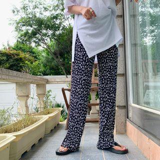 Pleated Patterned Pants Black - One Size