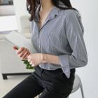 Set: Open-side Knit Vest + Stripe / Plain Shirt