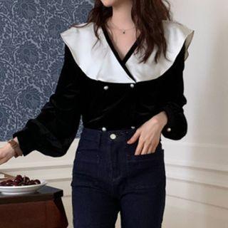 Long-sleeve V-neck Faux Pearl Velvet Top Black - One Size