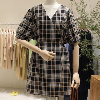 Plaid Short-sleeve A-line Dress Blue - One Size