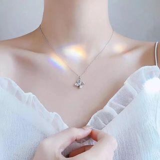 925 Sterling Silver Rhinestone Fan Pendant Necklace As Shown In Figure - One Size