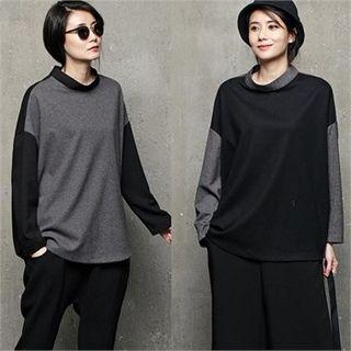 Stand-collar Two-tone Oversized Blouse