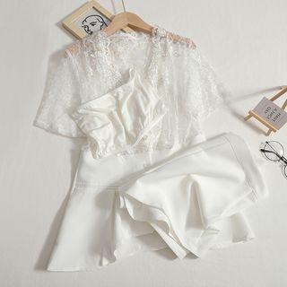 Set: Short-sleeve Lace Panel Blouse + Tube Top + Shorts