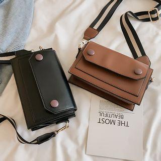 Plain / Croc Grain Faux Leather Crossbody Bag