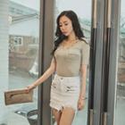Buttoned-front Ribbed Short-sleeve T-shirt