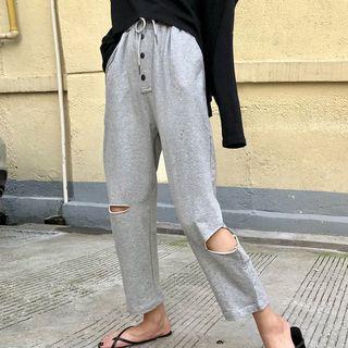 Long-sleeve T-shirt / Cut-out Cropped Pants