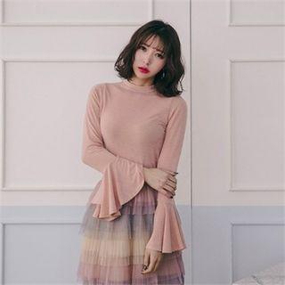 Flare-cuff Slim-fit T-shirt