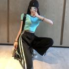 Contrast Trim Short-sleeve Crop T-shirt / Striped Wide-leg Pants