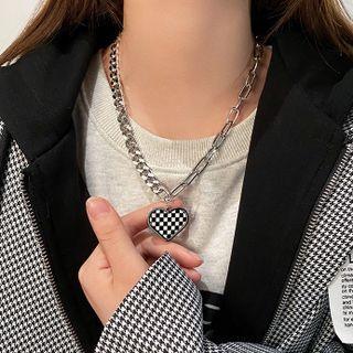 Heart Chenille Pendant Stainless Steel Necklace Love Heart Necklace - Black & White - L