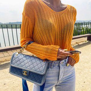 V-neck Sheer Knit Crop Top