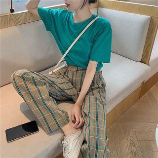 Plain Loose-fit Short-sleeve T-shirt / Plaid Pants