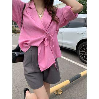 Short-sleeve V-neck Shirt / Plain Dress Shorts