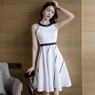 Halter Contrast Trim A-line Dress