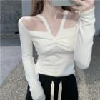 Long-sleeve Cold Shoulder Bow Knit Top