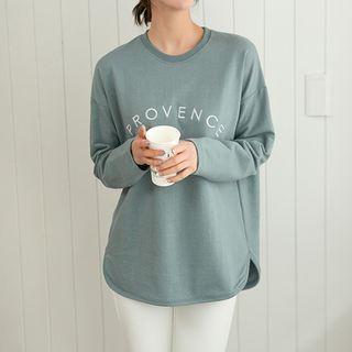 [v Lyou] Letter-embroidered T-shirt