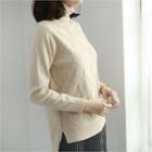 Turtle-neck Quilted Knit Top