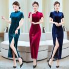 Short-sleeve Velvet Midi Qipao
