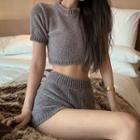 Short-sleeve Cropped Knit Top / Knit Shorts