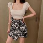 Cap-sleeve Top ./ Zebra Print Mini Skirt