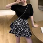 Plain Puff-sleeve T-shirt / Floral Mini A-line Skirt / Set