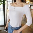 Off-shoulder Elbow-sleeve T-shirt