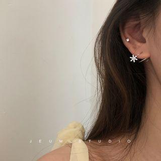 Rhinestone Floral Stud Earring 1 Pair - 925 Silver - Earring - Flower - One Size