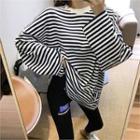 Set: Slit-trim Stripe T-shirt + Letter Print Leggings