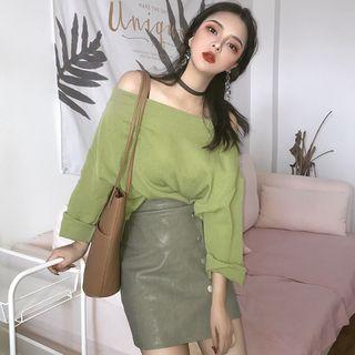 Off-shoulder Long-sleeve T-shirt / Faux-leather Mini A-line Skirt
