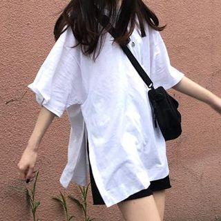 Side Slit Elbow-sleeve T-shirt