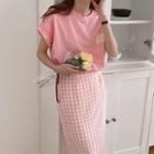 Lettering Elbow-sleeve T-shirt / Plaid Maxi Straight-fit Skirt